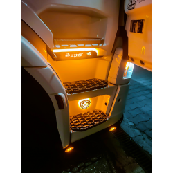 INSERTO ILLUMINATO PRIMO GRADINO - SCANIA S/R NEW G. - LED ARANCIO