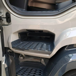 SC823 PROLUNGAMENTO GRADINO PER SCANIA S / R NEW GEN CON PREDISPOSIZIONE PER LUCE